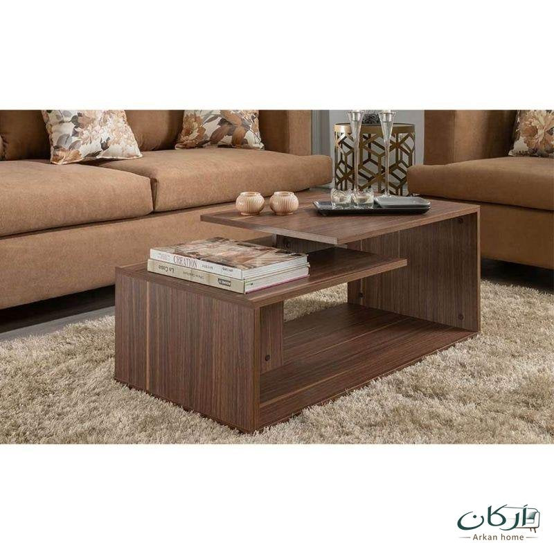 طاولة إيفيان